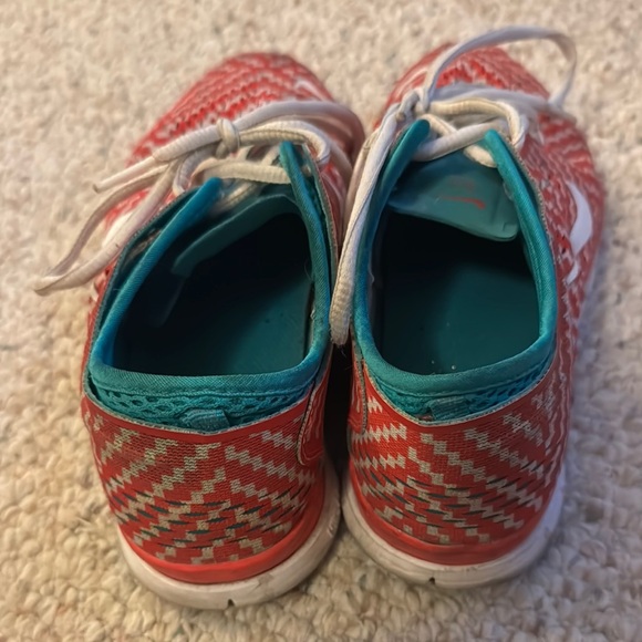 Nike Red and Teal Sneakers - Picture 3 of 4